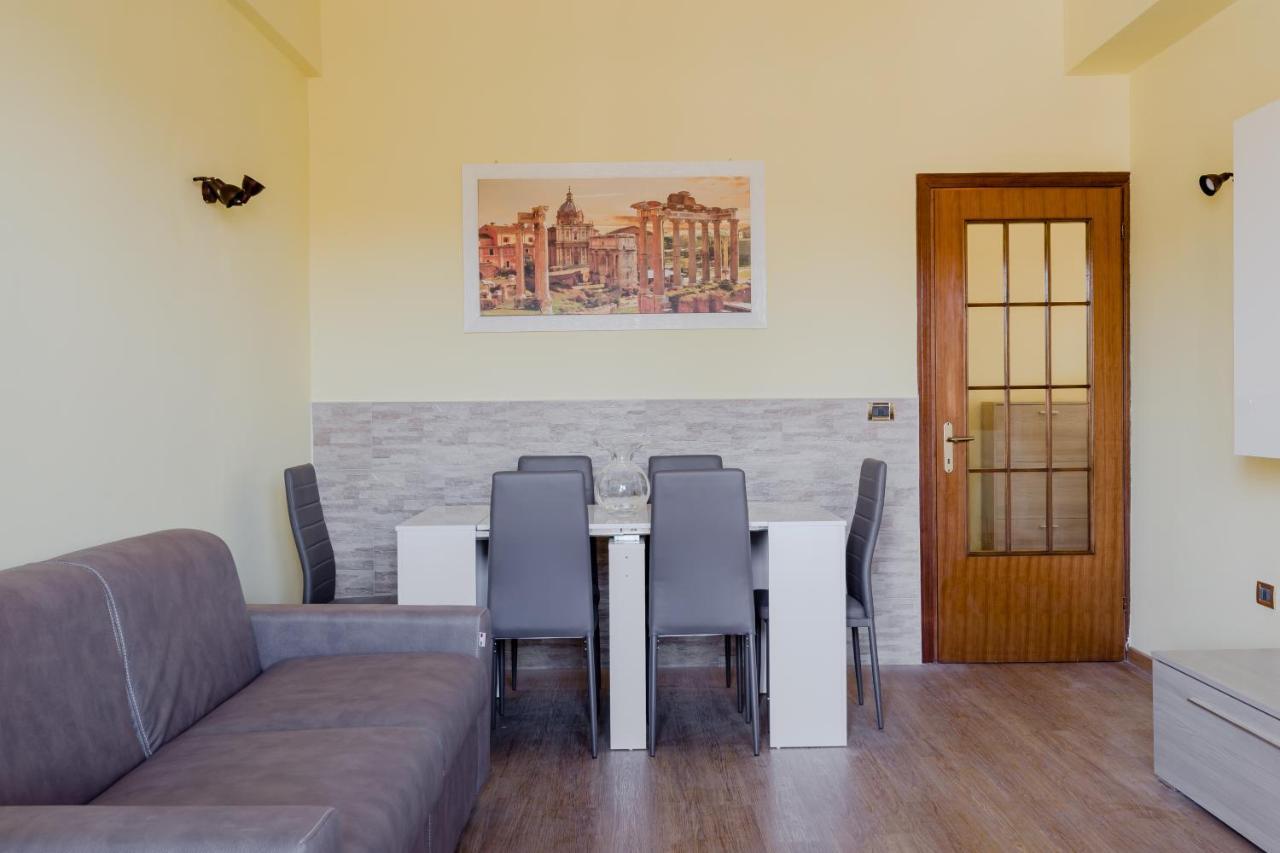 Le Rondini Apartment, 5 Persone, 2 Balconi, Policlinico Tor Vergata E Casilino Rom Exteriör bild
